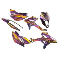 Kit de plasticos negros con kit de pegatinas Most violeta y naranja mate Beta RR 2012 a 2020
