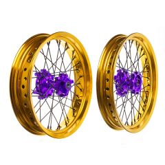 Llantas delantera y trasera de radios Terzo aro dorado buje lila