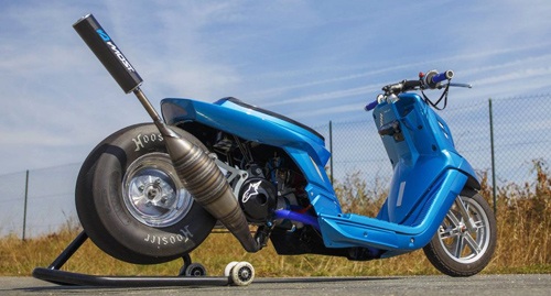 Image de présentation du catalogue de pièces et accessoires pour scooter 50cc